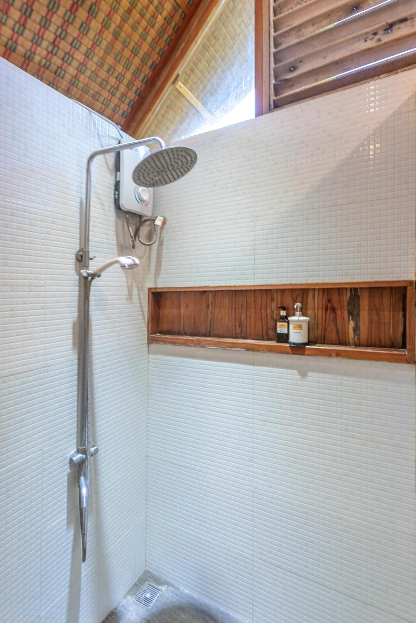 Camanolo Homestay General Luna  Extérieur photo